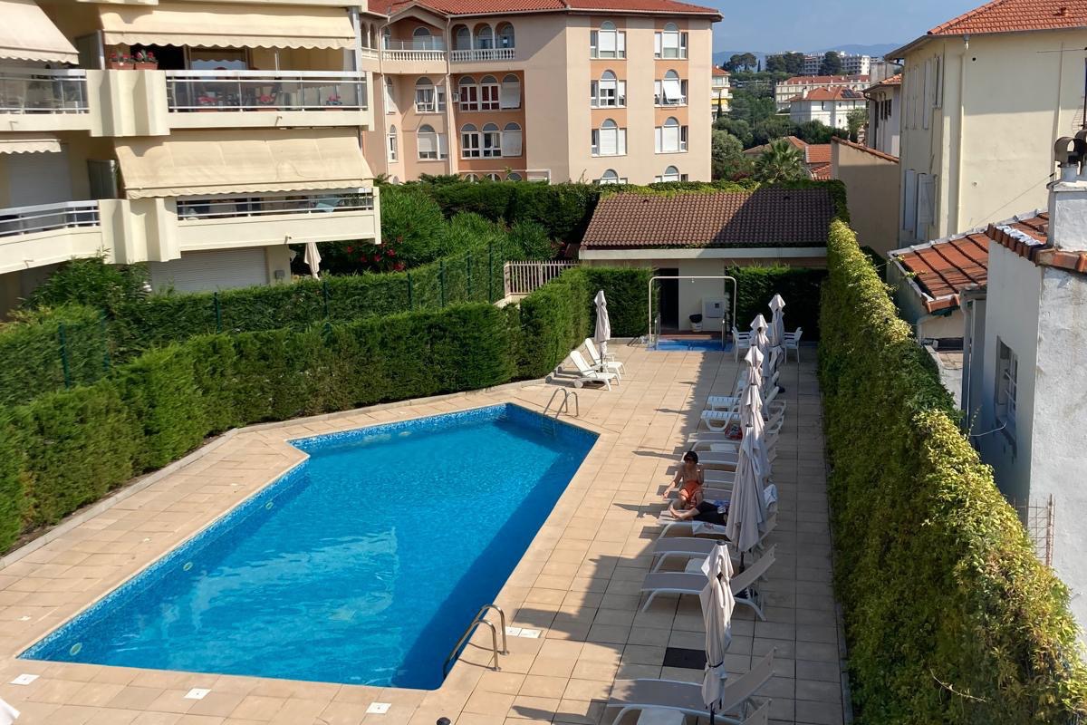 appartement-3p-cannes-piscine-piscine