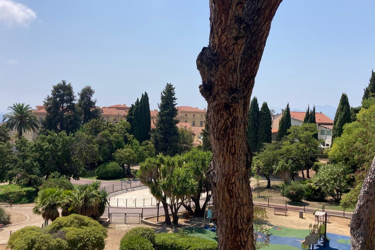 appartement-3p-cannes-piscine-vue